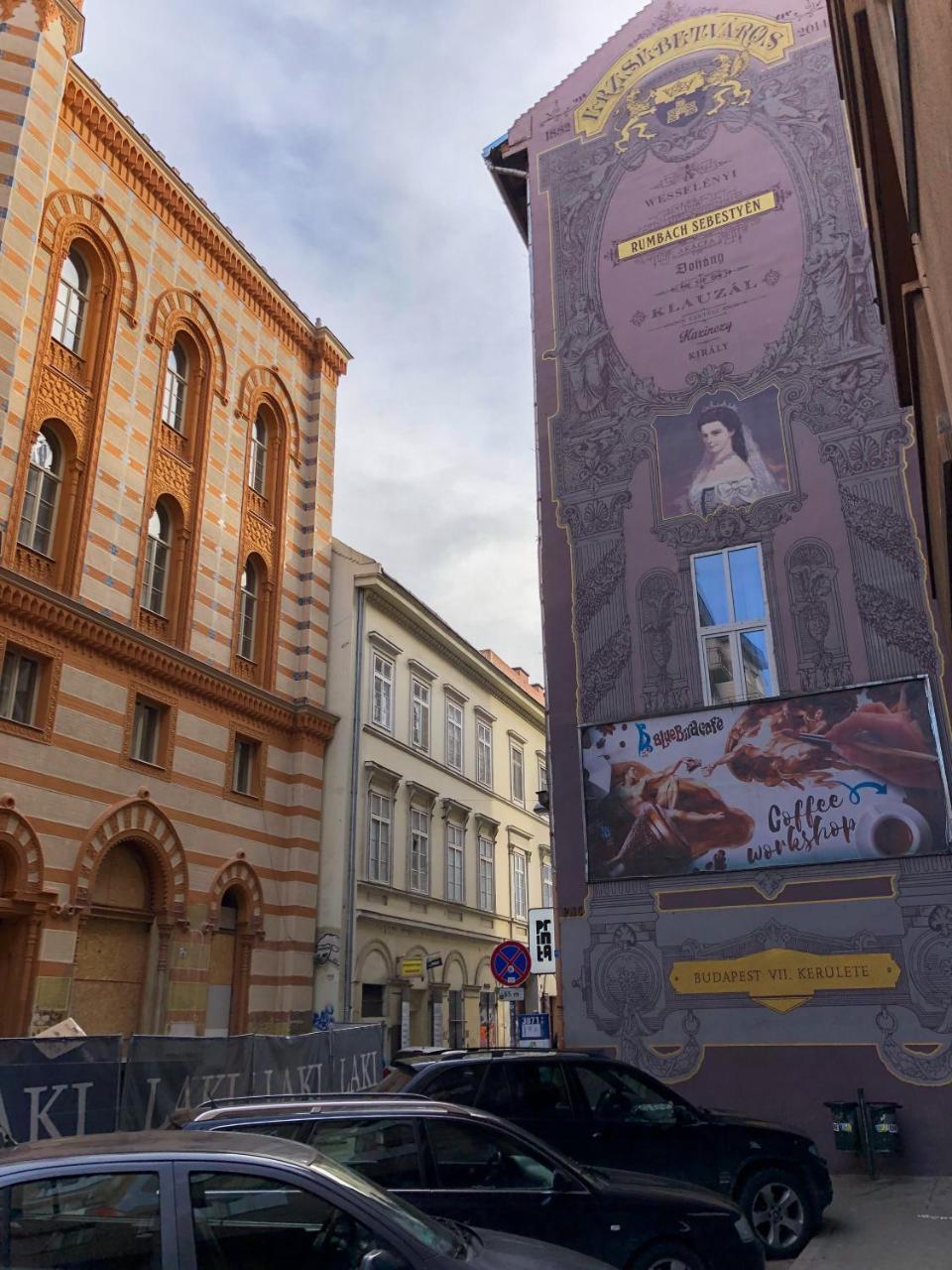 Real Delux Apartment Next To Gozsdu & Synagogue Budapest Eksteriør billede